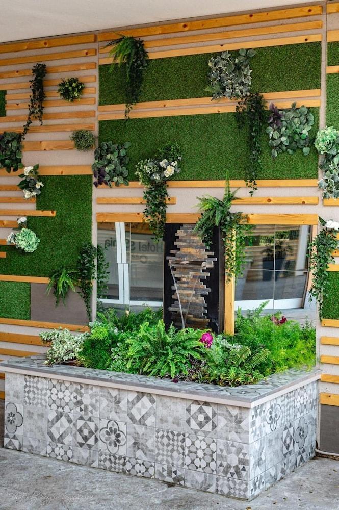Hotel Sonia Триест Екстериор снимка