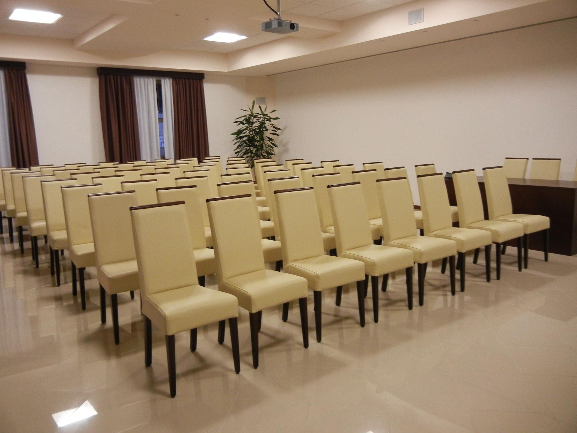 Hotel Sonia Триест Екстериор снимка